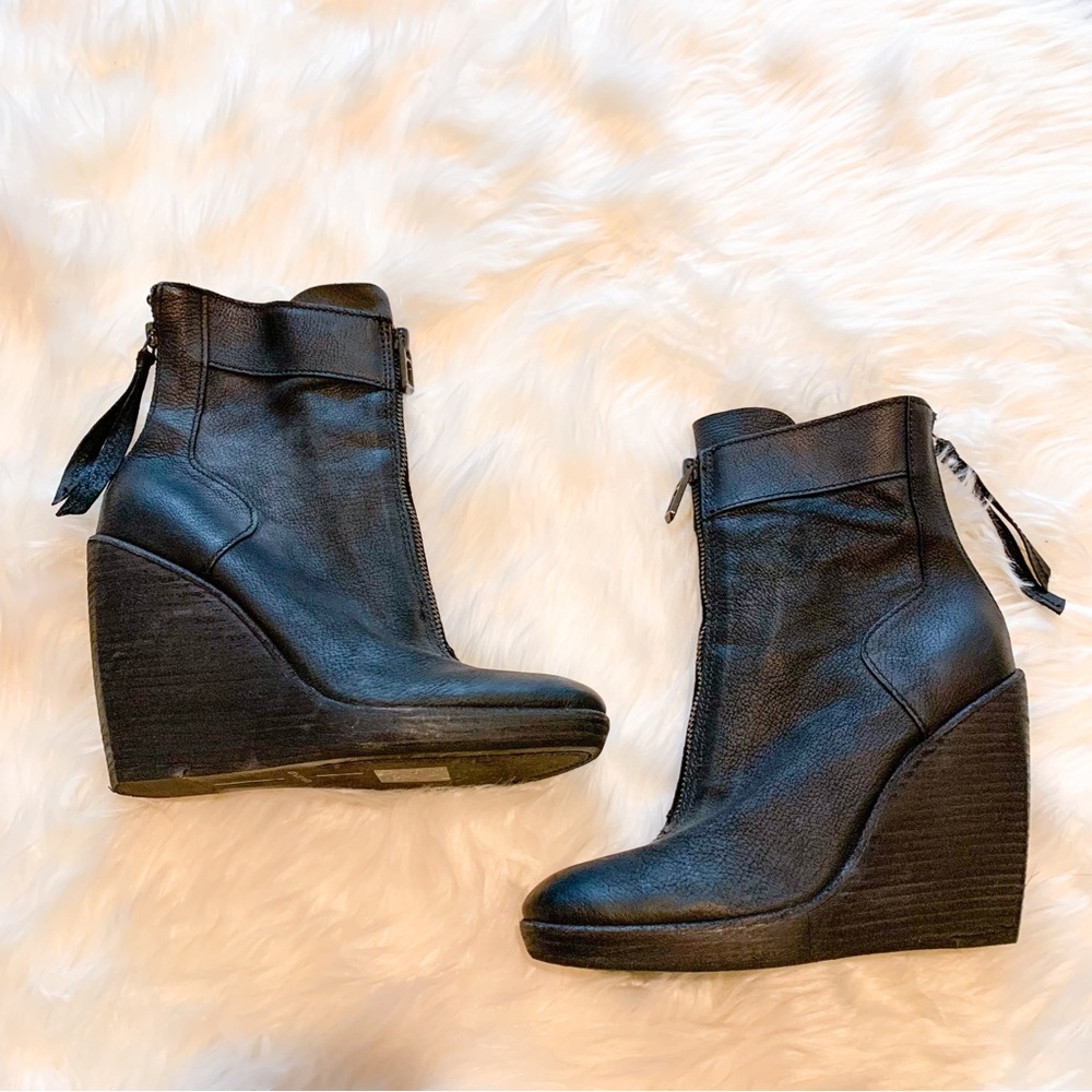 Dolce Vita Black Leather Wedge Heeled Zipper Moto Boots
